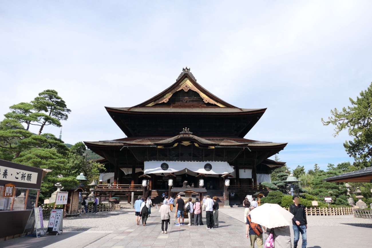 長野市の善光寺本堂