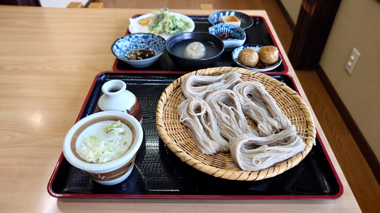戸隠そば　戸隠そば博物館とんくるりんのそば