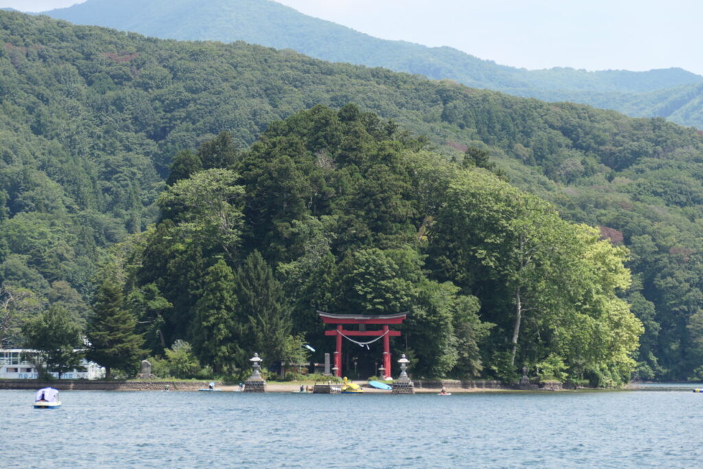 長野県信濃町 野尻湖 琵琶島