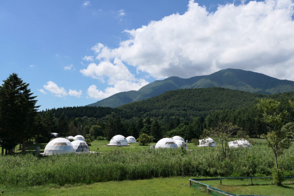 長野県飯綱町 霊仙寺湖 グランピング