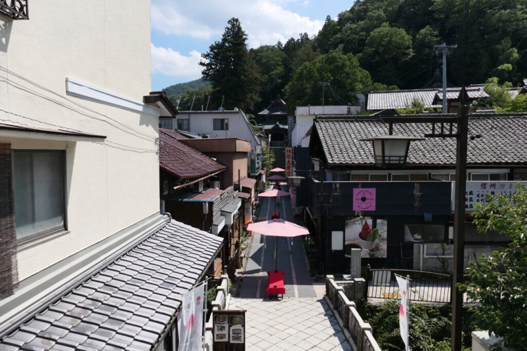 長野県上田市 別所温泉 北向観音 参道