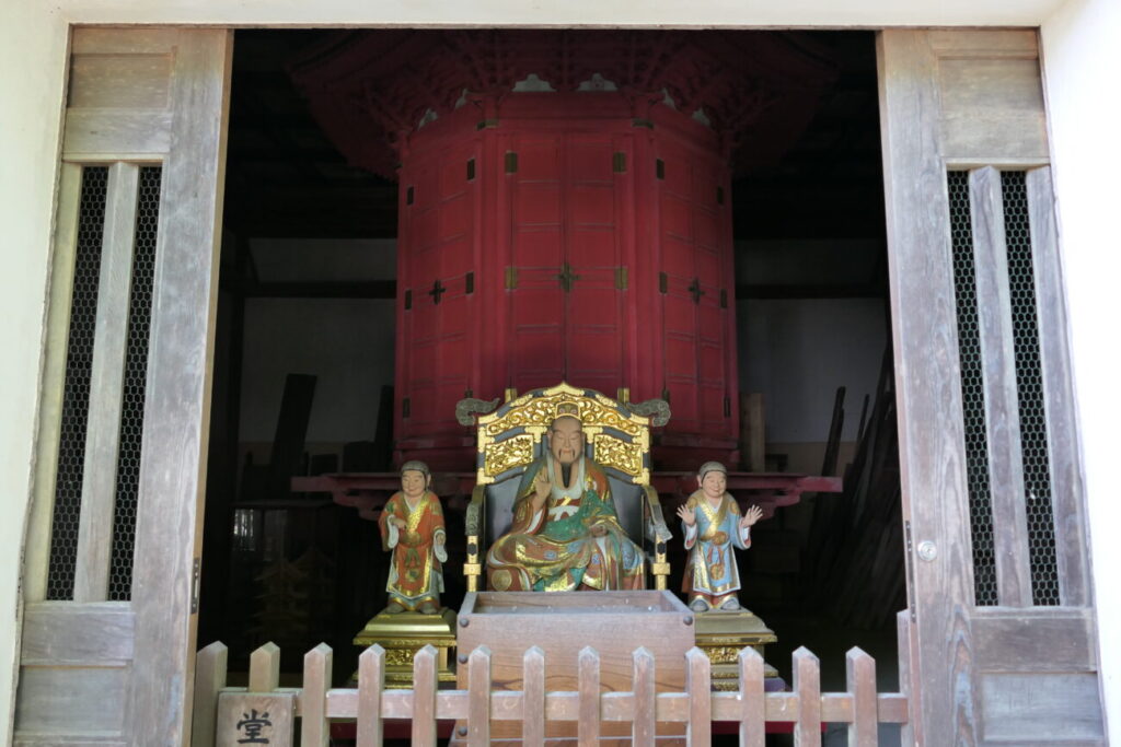 長野県上田市 安楽寺 輪蔵