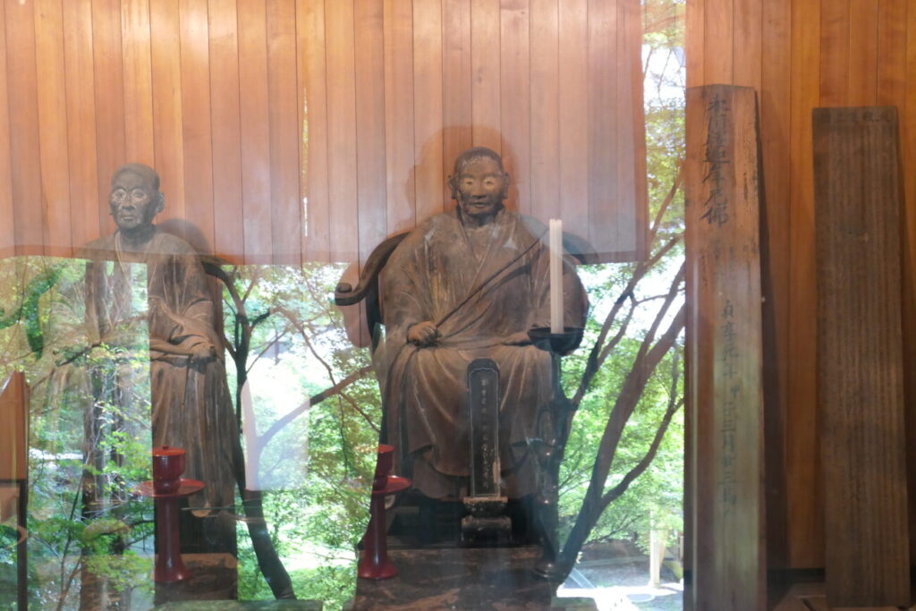 上田市 安楽寺 安楽寺前開山樵谷惟仙和尚像