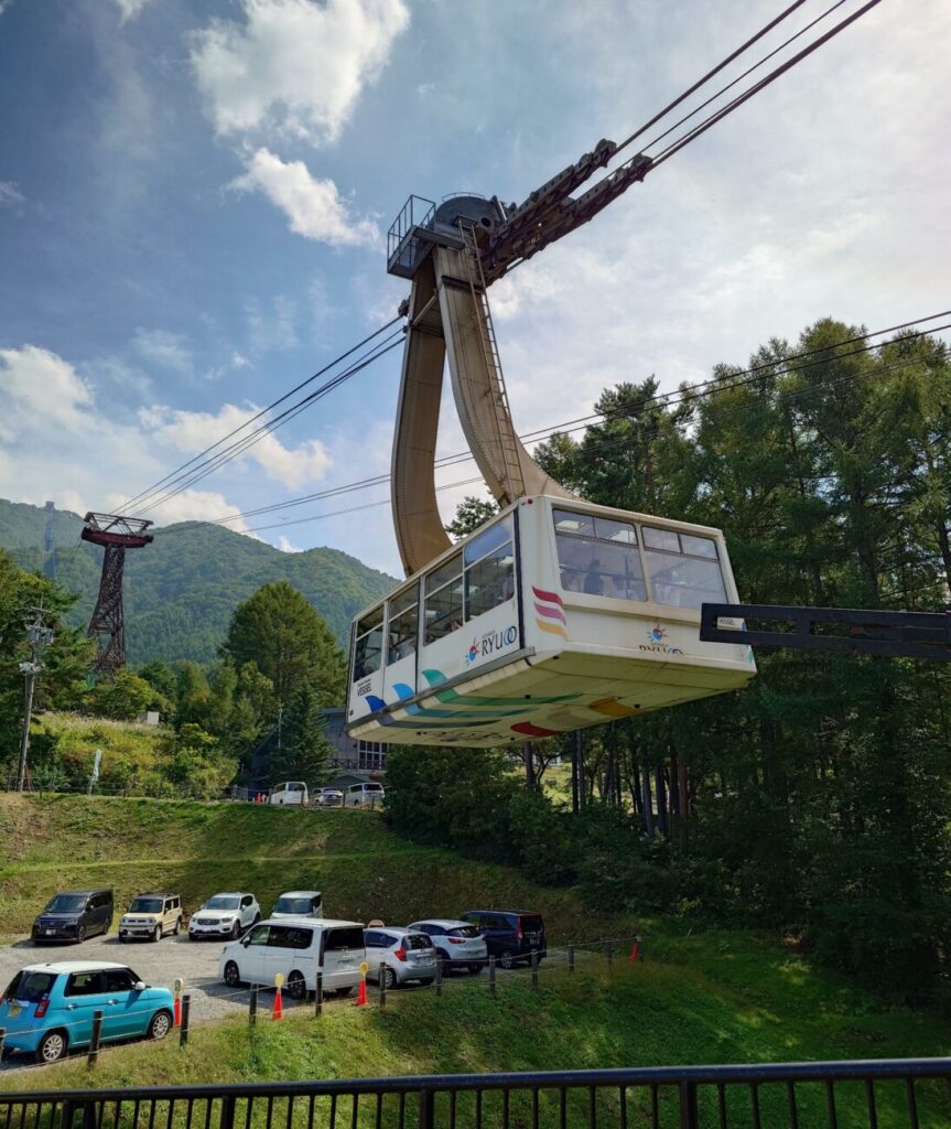 長野県山ノ内町 竜王マウンテンリゾート ソラテラス ロープウェイ