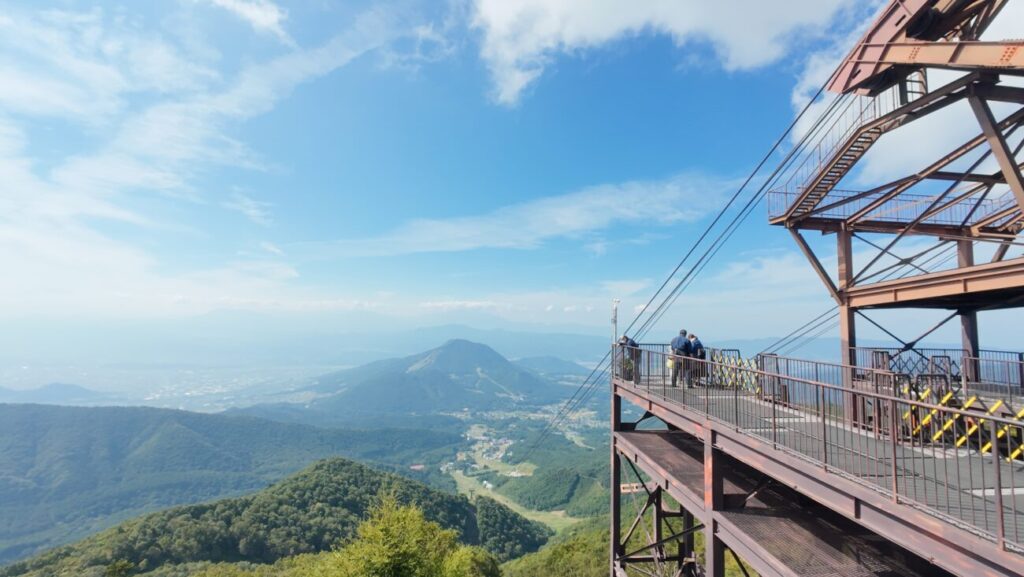 長野県山ノ内町 竜王マウンテンリゾート ソラテラス頂上からの景色