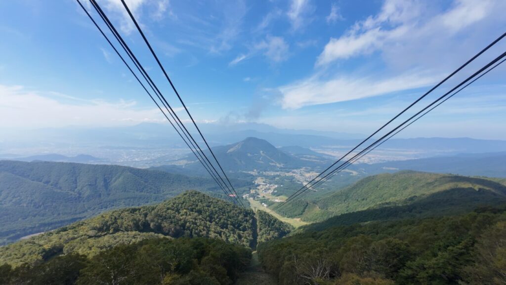 竜王マウンテンリゾート ソラテラスのロープウェーからの景色
