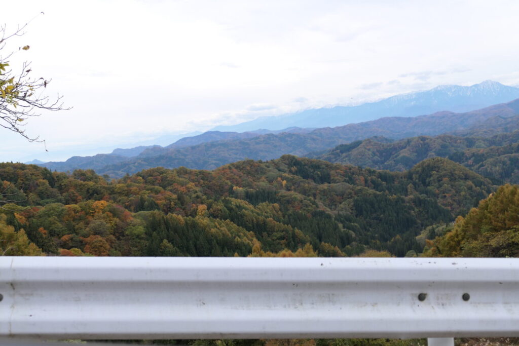 小川村 本州のHESO 道