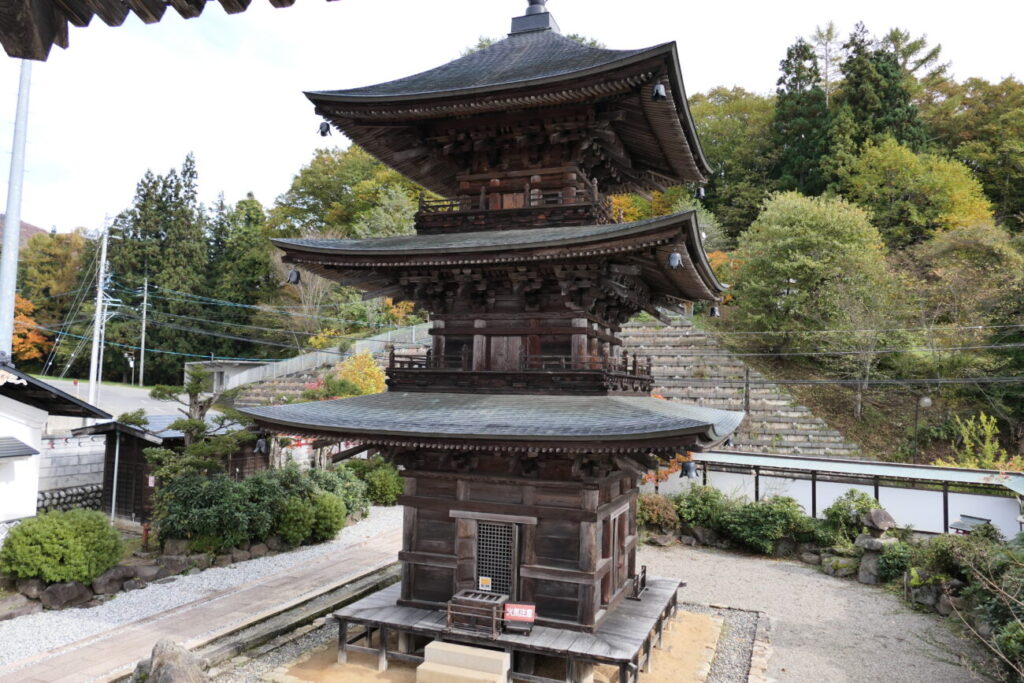 小川村 高山寺 梵鐘と鐘楼