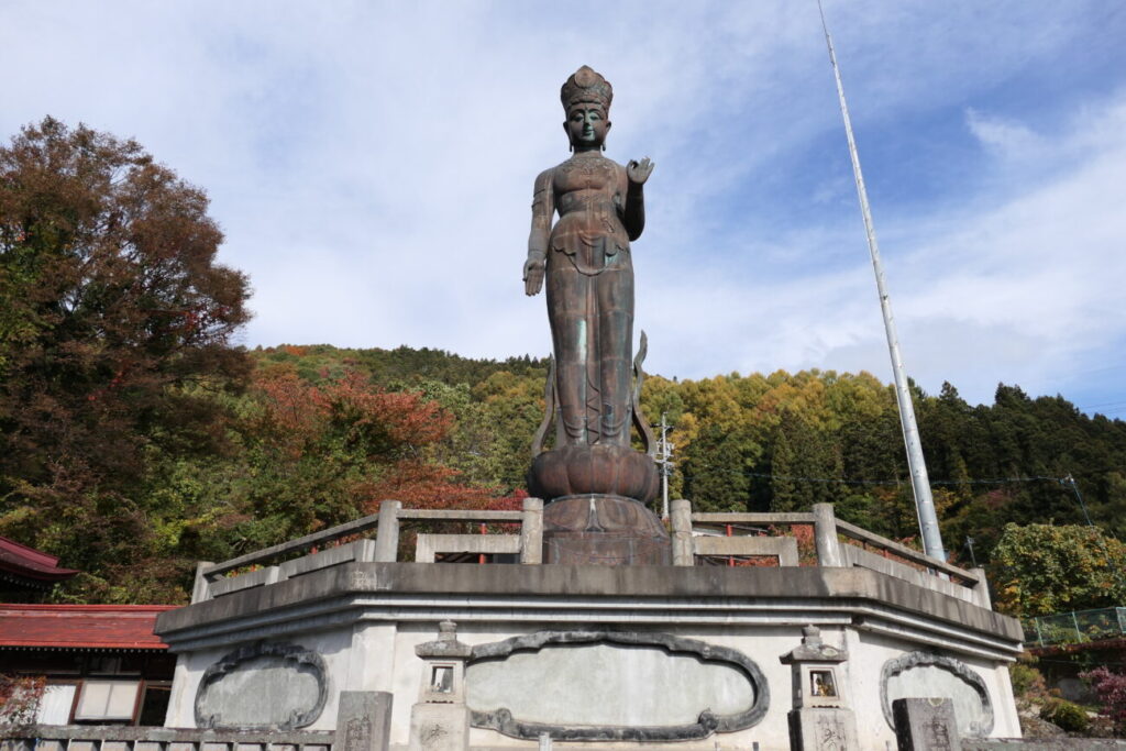 山ノ内町 平和観音