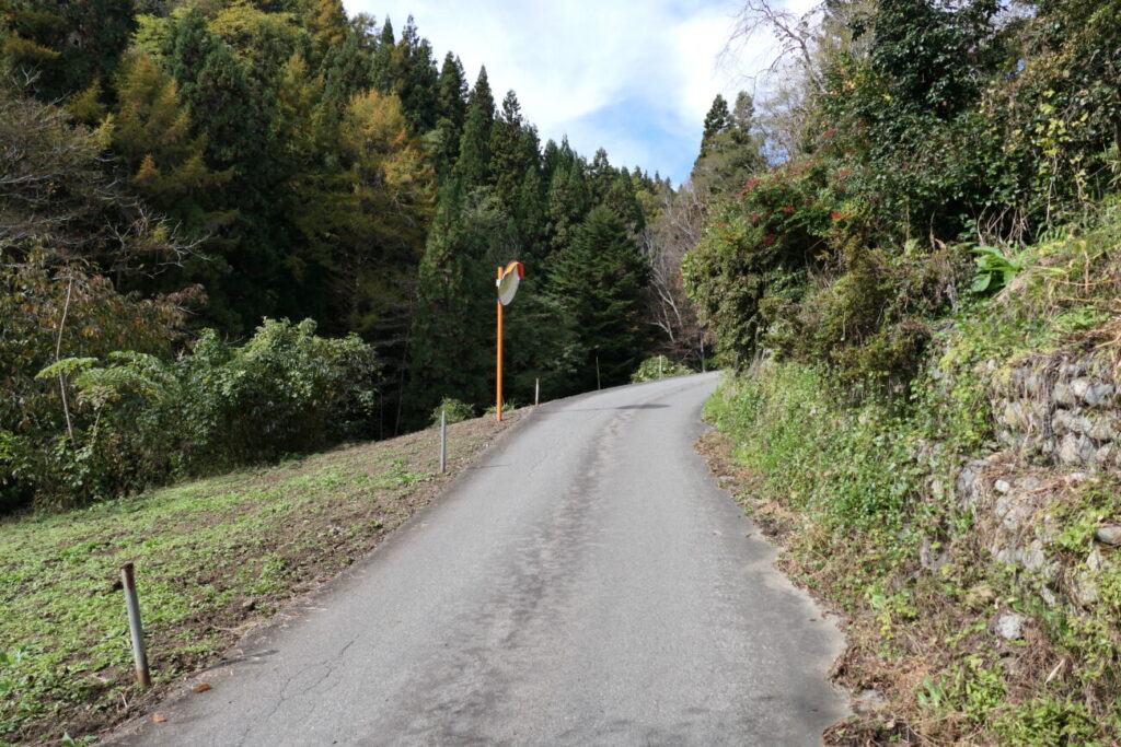小川村 縄文おやき 小川の庄本店へ行く道