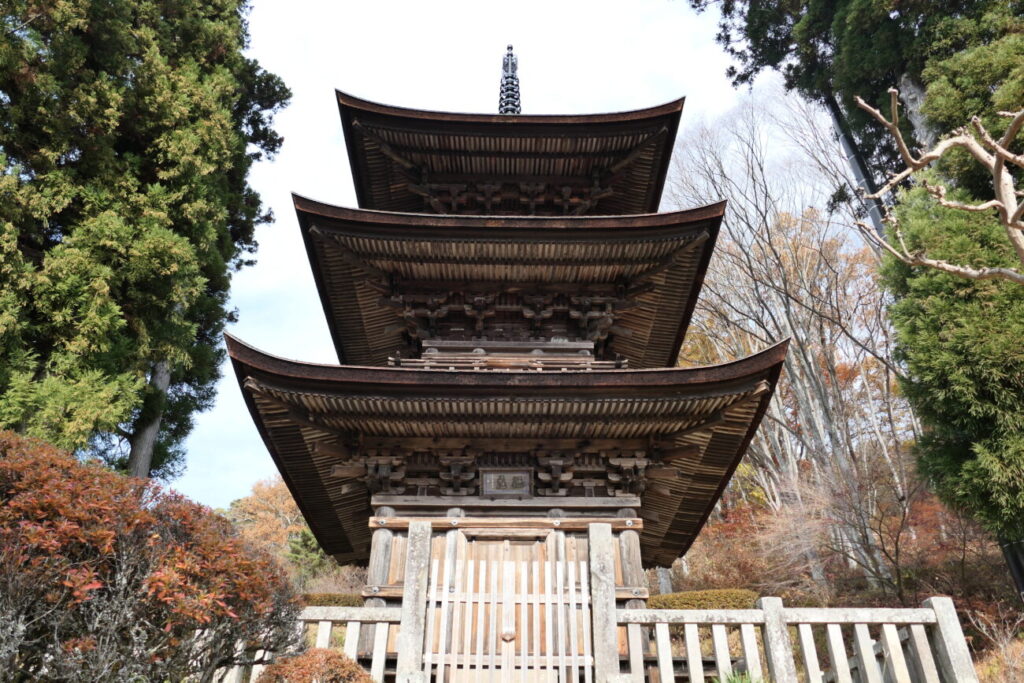 青木村 大法寺 国宝 三重塔