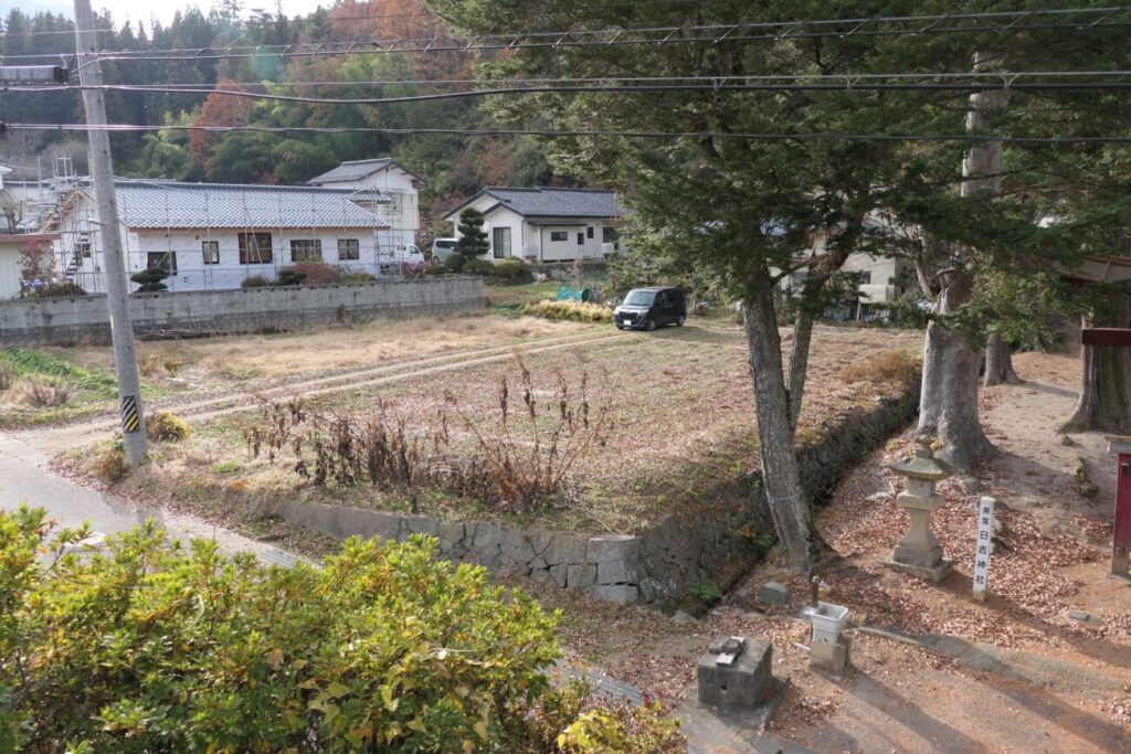 青木村 日吉神社 駐車場