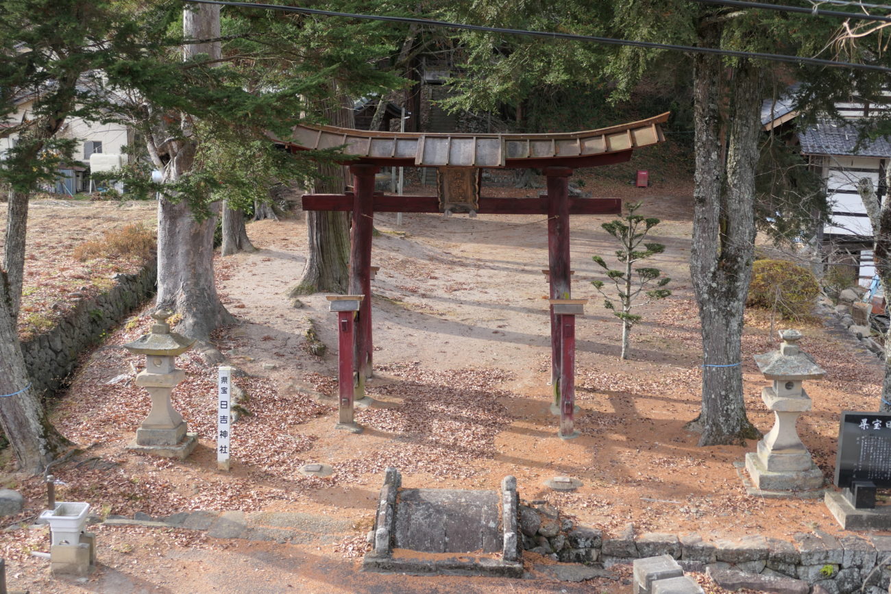 青木村 日吉神社の鳥居