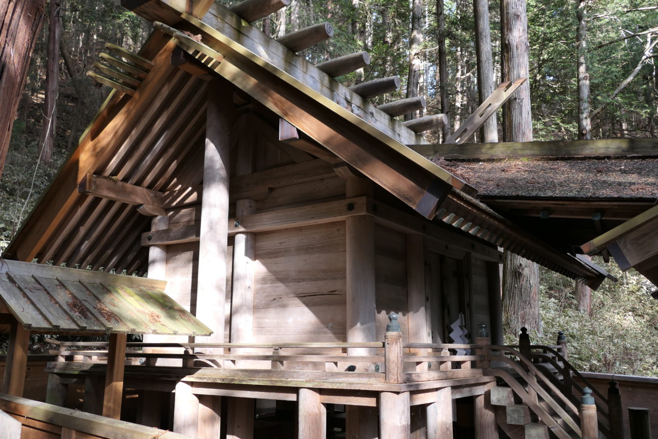 大町市 仁科神明宮の国宝 本殿