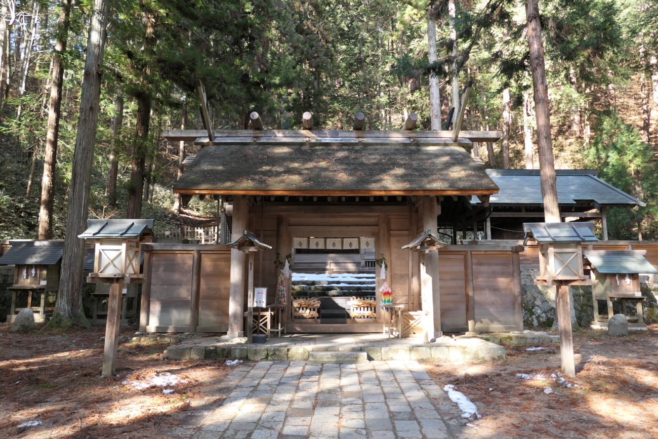 大町市 仁科神明宮の神門