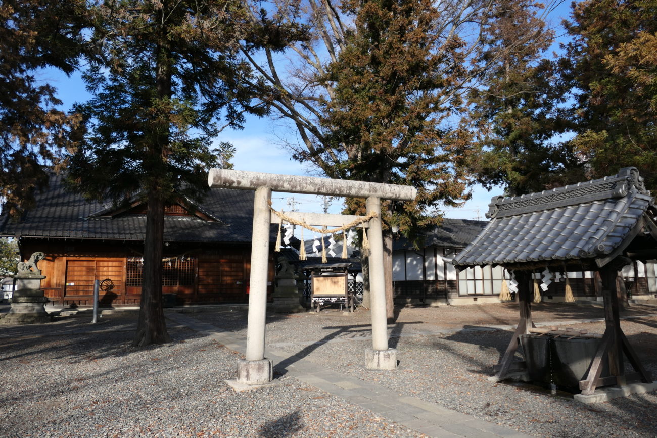 松本神社境内の様子