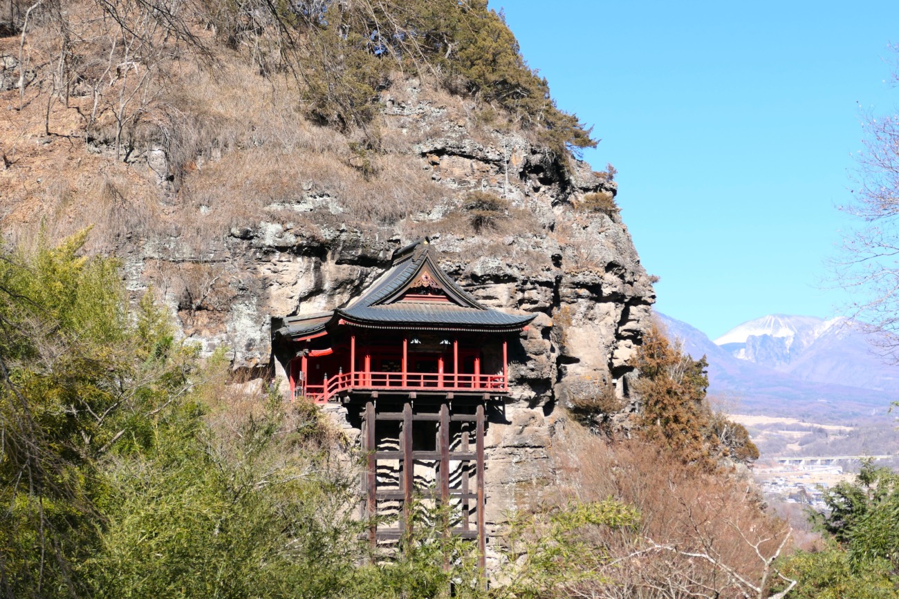 布引観音釈尊寺 本堂から見える観音堂の景色