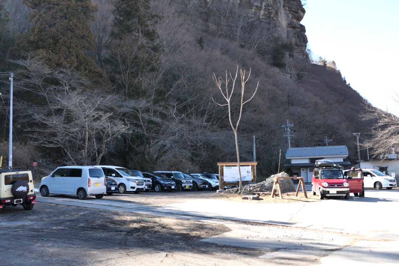 布引観音釈尊寺 駐車場