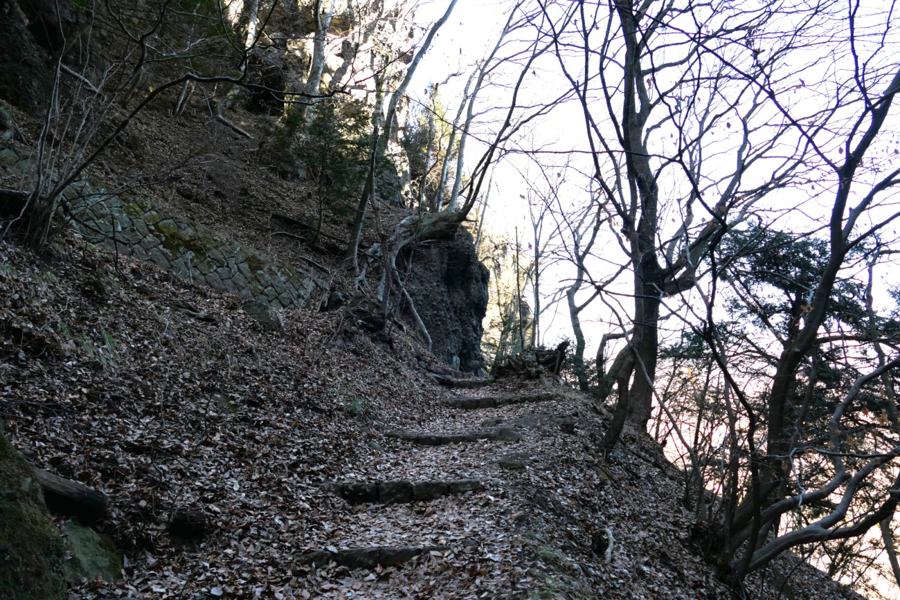 布引観音釈尊寺の道