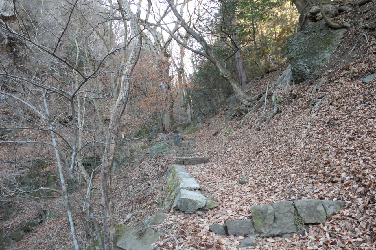 布引観音釈尊寺参道