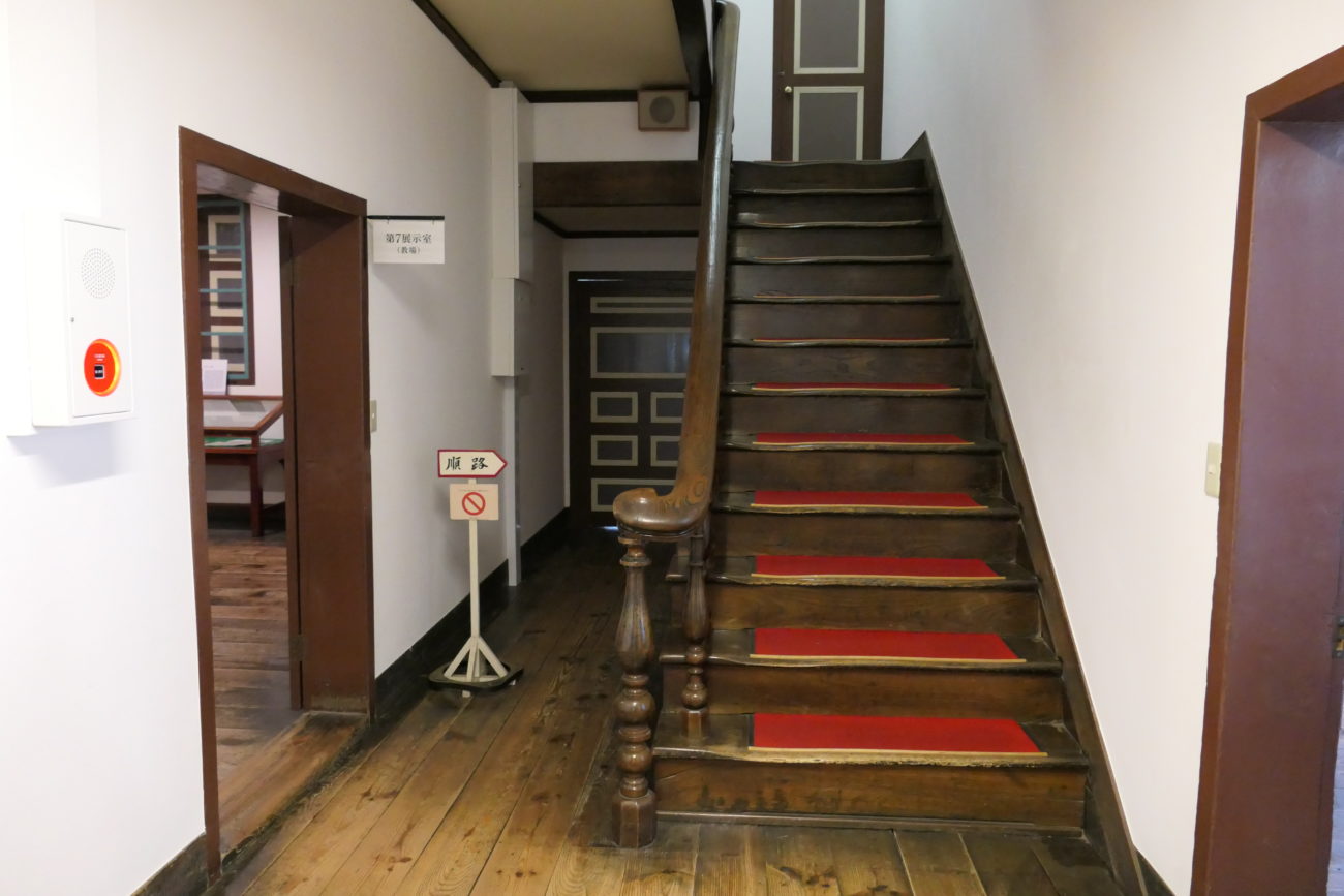 旧開智学校階段