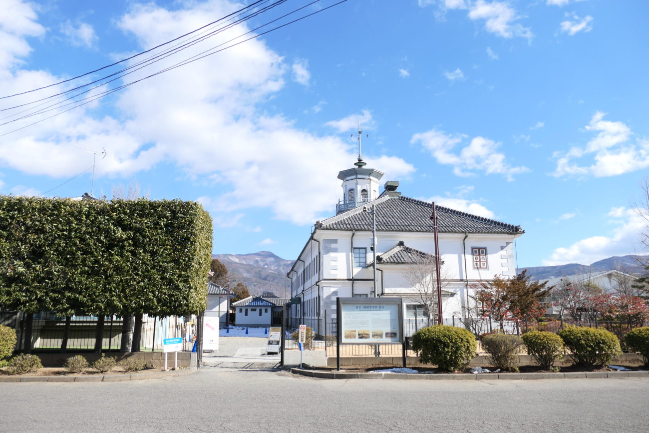 旧開智学校の入り口