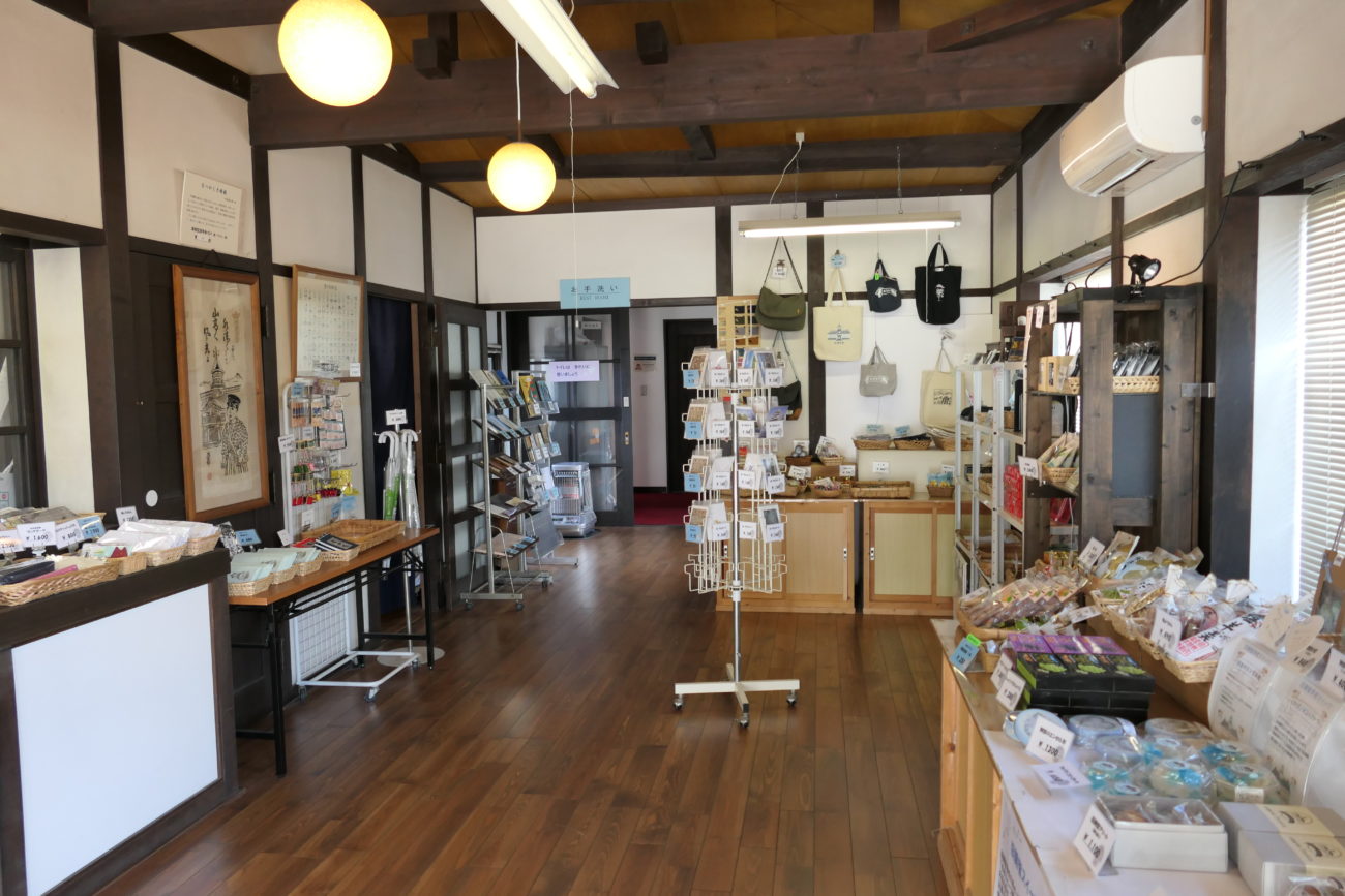 旧開智学校の売店