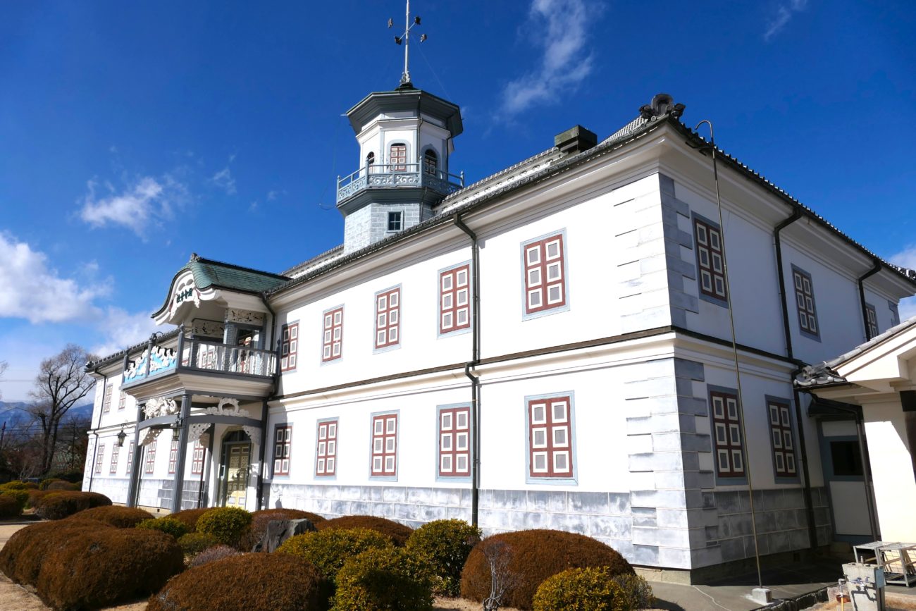 旧開智学校の正面外観